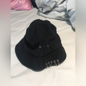 Black Bucket Hat With Hoops